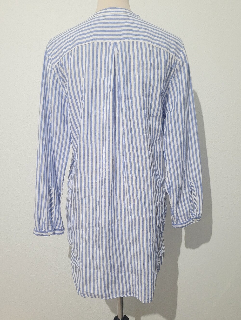 L.L.Bean 100% Linen Woman Tunic Top Medium Blue White Stripe Split Neck Shirt - Picture 5 of 13